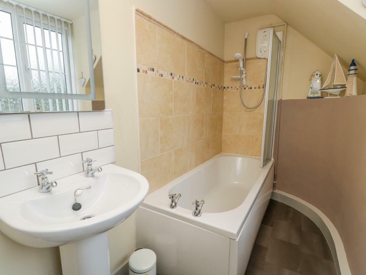 11A High Street Villa Scarborough Luaran gambar